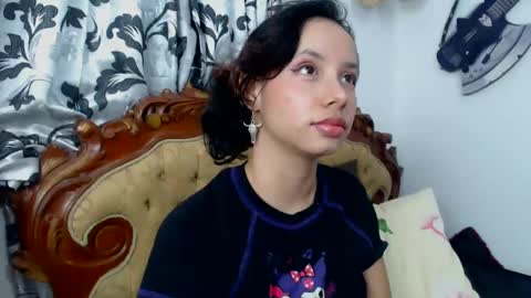 kiaralenon online show from February 15, 12:48 am