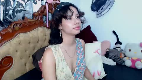 kiaralenon online show from February 11, 12:06 am