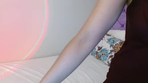 Kiara online show from March 6, 2:30 am