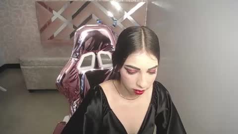 kiara online show from June 18, 8:36 pm