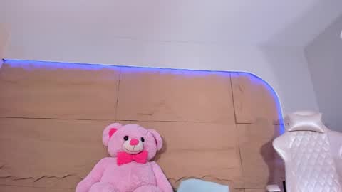 KIM COOPER online show from March 8, 10:19 am