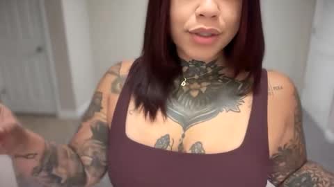 kikilove online show from June 5, 5:41 pm
