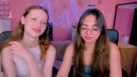 kiki_swan online show from June 1, 6:15 am
