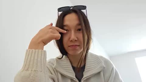 Britney online show from March 7, 4:41 am