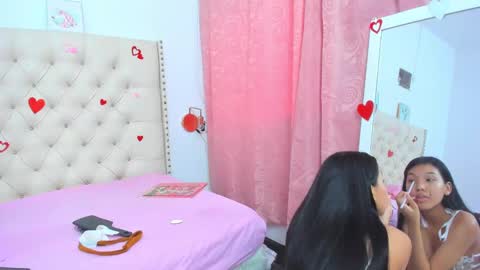 kim_eli online show from February 14, 8:05 pm