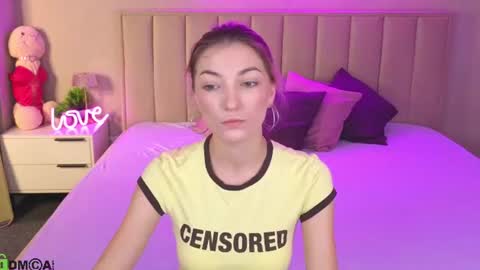 kimberlly_smith online show from July 6, 11:29 pm