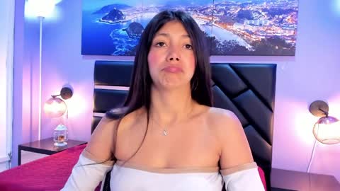 Kimberly Villalobos online show from April 1, 12:39 pm