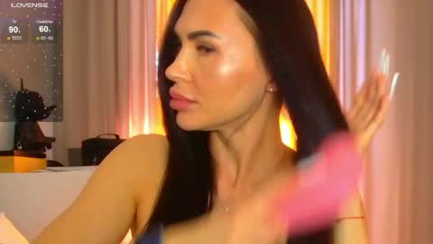 KIm online show from June 7, 1:07 pm
