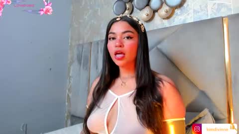  KIM  online show from October 24, 12:06 am