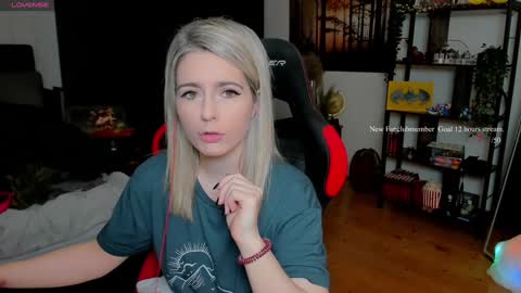 Wolfs Girl online show from March 4, 6:47 pm