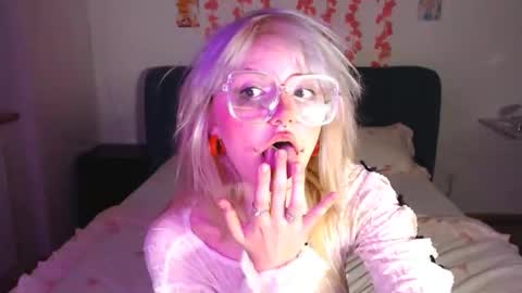 Kimi online show from March 13, 7:15 pm