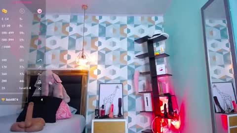 KIM online show from March 26, 3:52 am