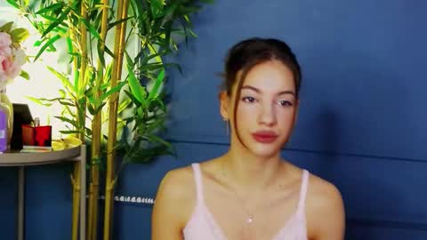 kimmdaviss online show from February 12, 7:43 am