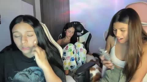 kimmi online show from October 4, 12:05 am