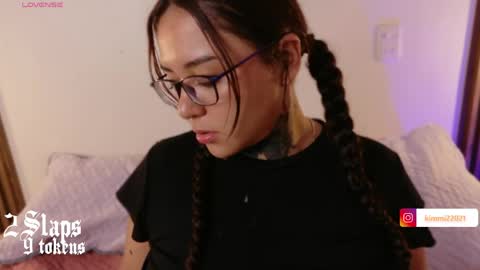     online show from April 15, 7:58 pm