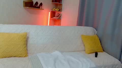 Kim online show from February 1, 7:12 pm