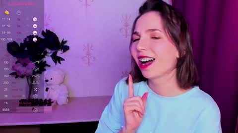 Hazel online show from February 24, 8:35 am