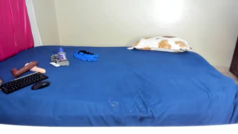 Kinky online show from March 8, 2:04 am