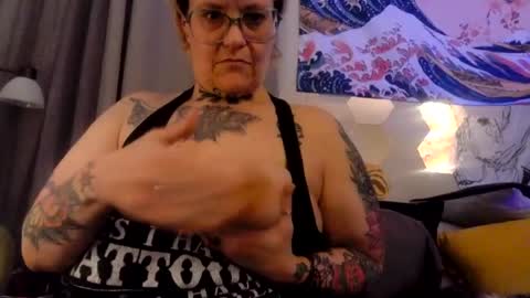 Kinky Pinky online show from February 10, 8:20 am