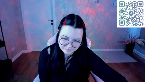 kira online show from April 11, 7:45 am