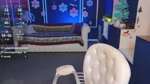 Kira Kennet online show from December 19, 3:15 pm