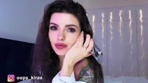 Kira and friends online show from February 5, 7:28 pm