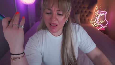 Kira online show from February 6, 9:28 pm