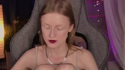 Kira online show from July 16, 2:49 am