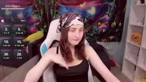 KiraParker online show from June 21, 5:39 pm