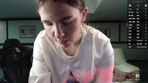  Kira  online show from February 5, 7:00 am