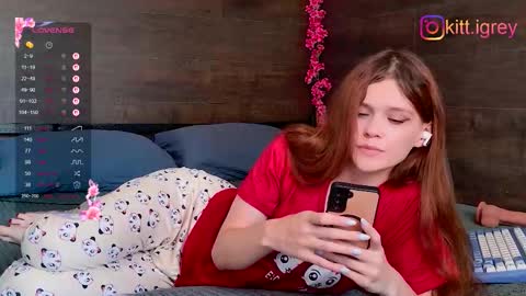 kitigrey online show from October 10, 11:26 am