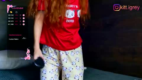 kitigrey online show from October 6, 10:43 am