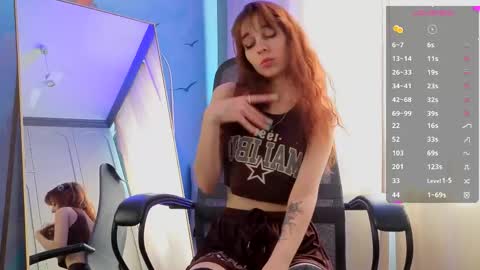 The sexy fox Kitsune online show from April 17, 6:15 am