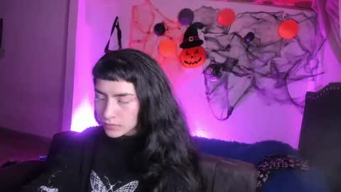 kitty__chs online show from November 11, 1:45 am