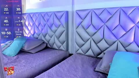   online show from January 6, 8:45 pm