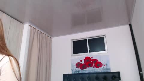 kitty_f00x online show from May 16, 12:02 am