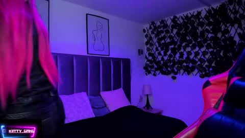 Camila online show from February 24, 1:38 am