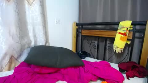 Fay online show from April 5, 11:48 pm