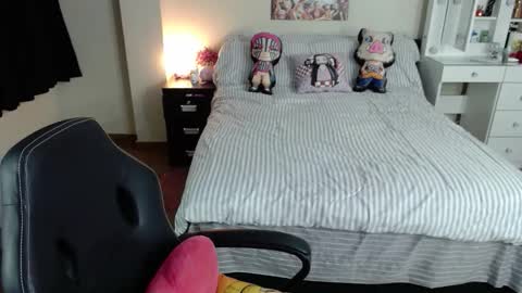 Isabel online show from March 5, 3:02 am