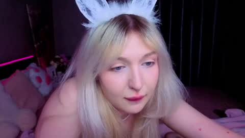 kittykendall online show from April 18, 7:58 pm