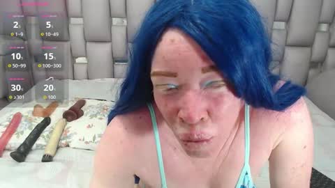 kittywhiteass online show from September 17, 3:04 am