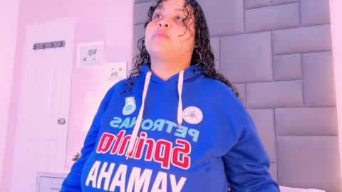 Kitty Hill online show from October 6, 3:45 am