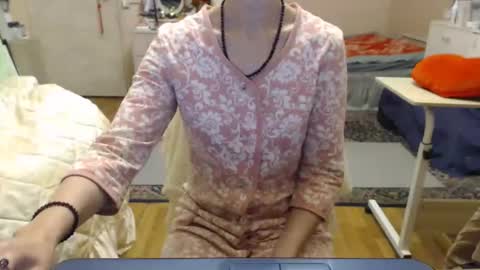 KiuminBerry online show from November 30, 5:39 pm