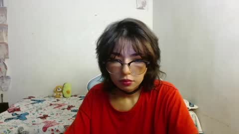 kiyu online show from May 19, 2:51 am