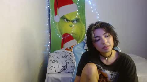 kiyu online show from November 14, 3:17 am