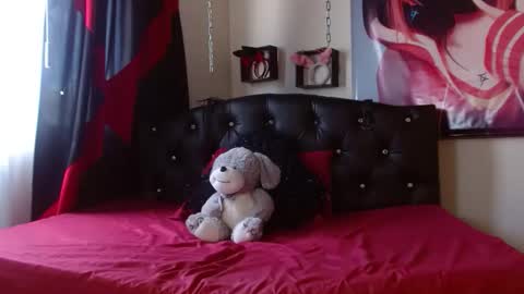 Kloe deker online show from January 17, 4:14 pm