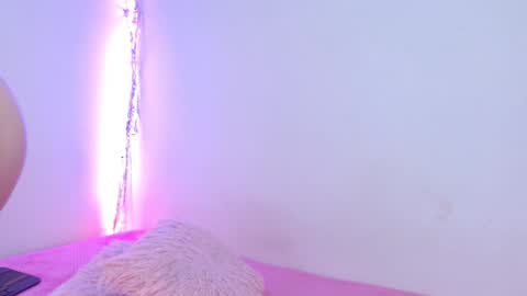 klohe and samantha online show from January 18, 9:45 pm