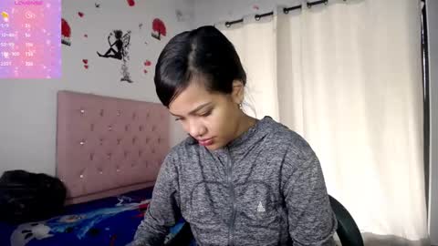 Valen online show from February 28, 1:47 pm