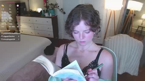 knowlita  online show from January 7, 4:16 pm