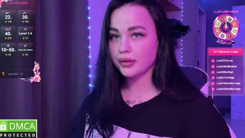 Mia online show from March 5, 8:01 pm